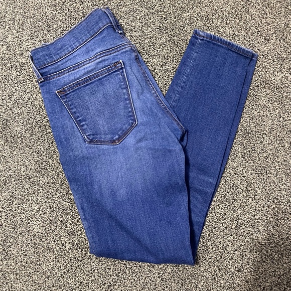 Women’s GAP Legging Jegging Jeans Medium Wash 27r/4 - Picture 3 of 3